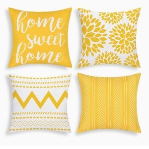 NWOT 4 GEOMETRIC COVERS